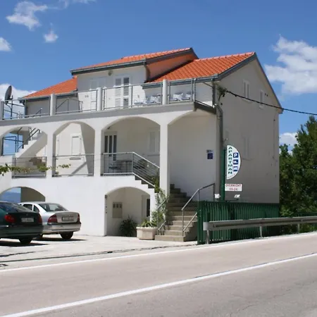 Double 6828b
